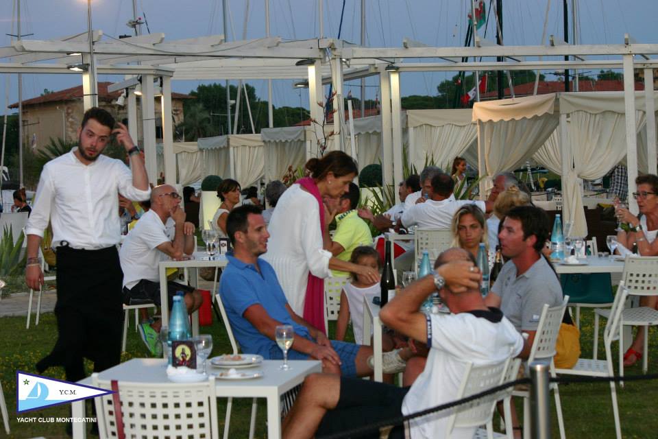 04_07_2015_apericena_fuorionda_11