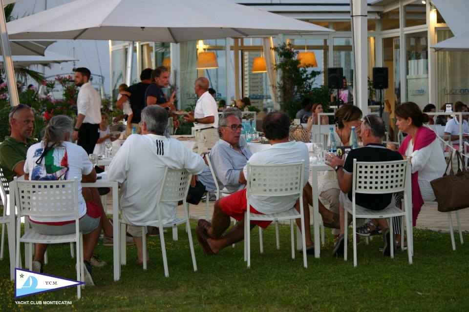 04_07_2015_apericena_fuorionda_12
