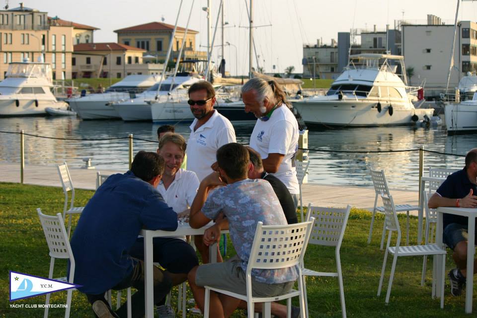 04_07_2015_apericena_fuorionda_3