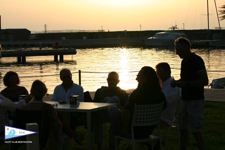 04_07_2015_apericena_fuorionda_4